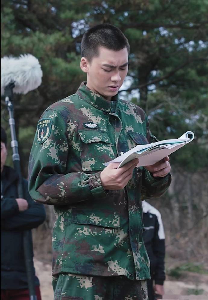 竟有这么多没见过的拙子哥李易峰号手就位剧照分享