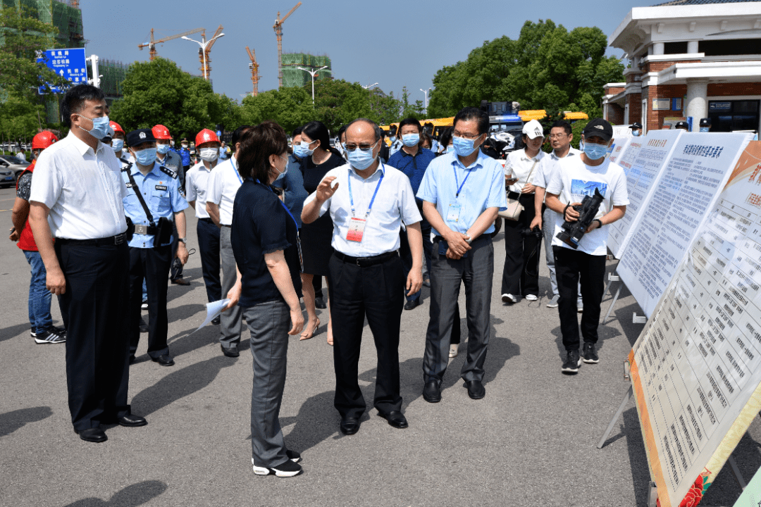 省人大副主任,市委书记沈强一行赴淮南二中考点进行巡视慰问_解玉嘉