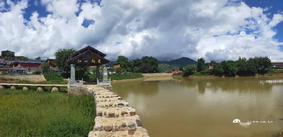 云南保山龙陵木城光坡边境彝族村寨新变化