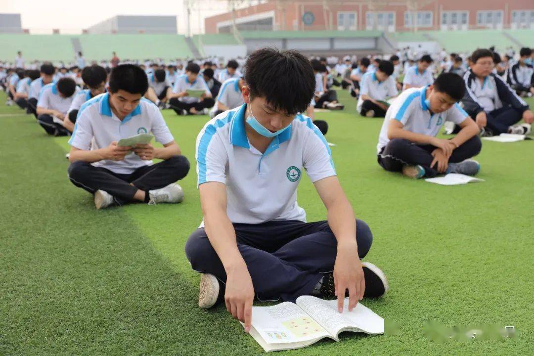 护航高考78日直击威县高考现场