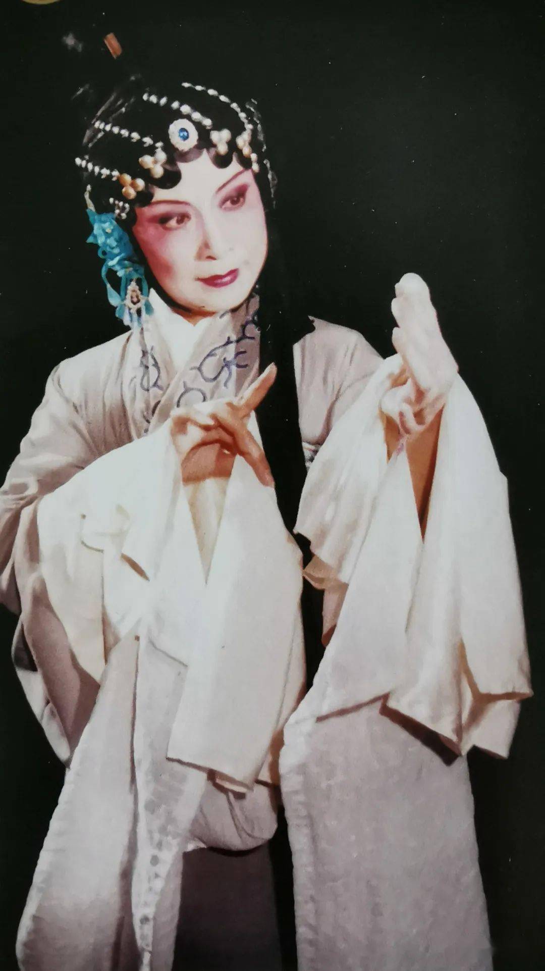 香音兰韵忆昔爹娘教养郑兰香饰王金贞