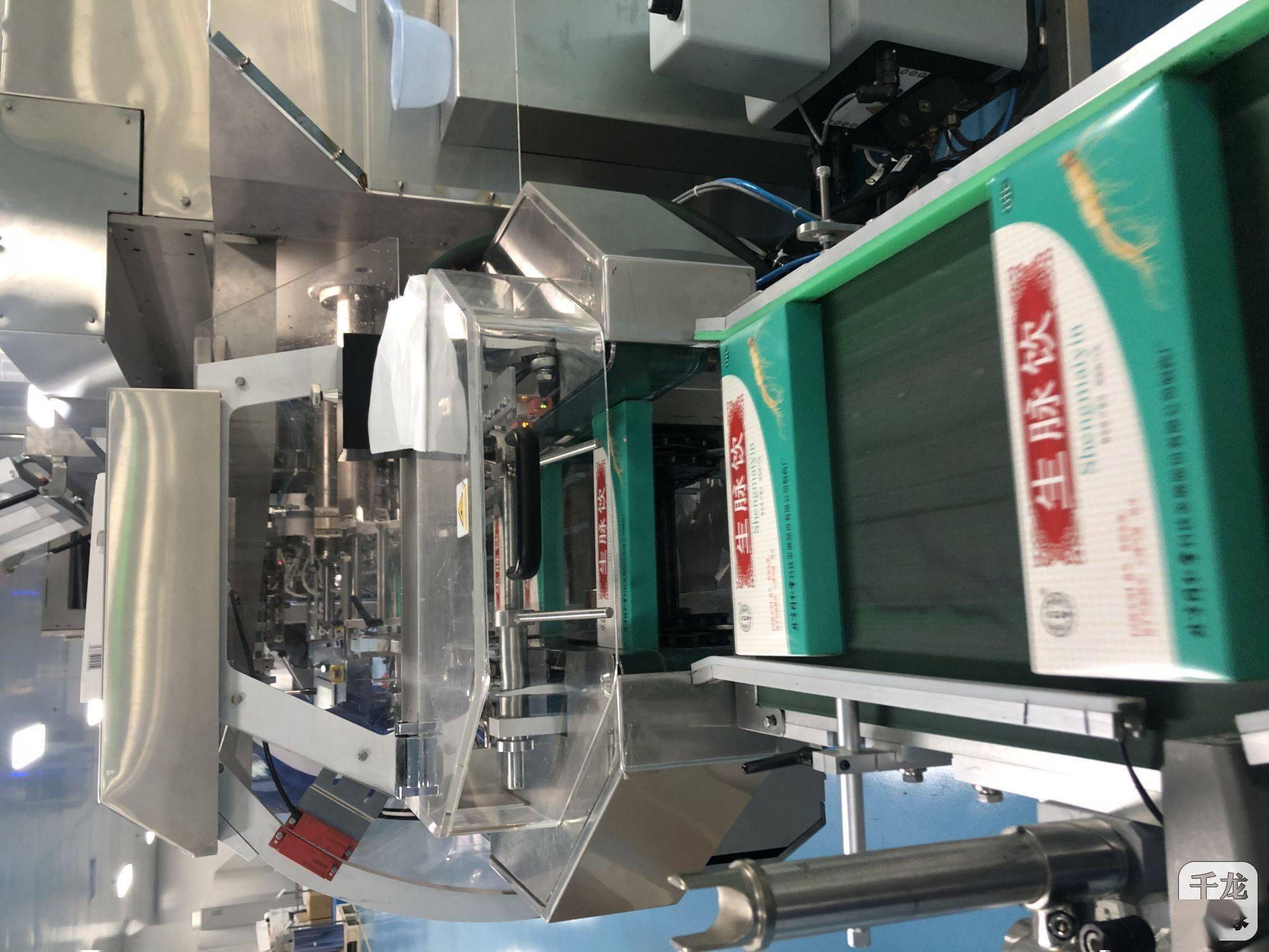 科技公司玉田厂区装备的国内首条 全自动化的口服液生产线