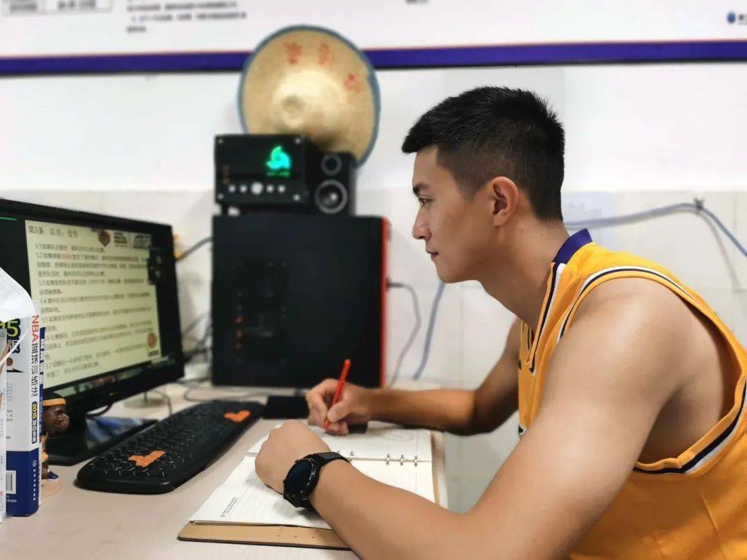 本次培训内容包括:2020年篮球规则变化解读,记录台工作方法,三人制