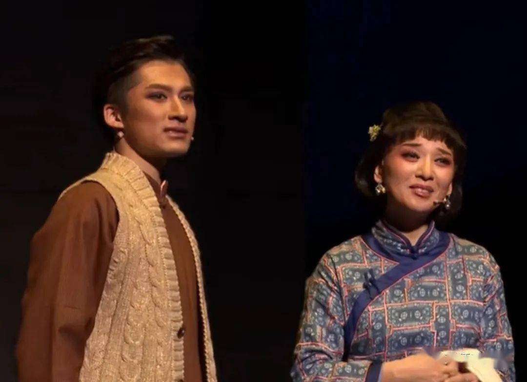 飒爽英姿展风骨——记姚剧演员黄飞的舞台生涯