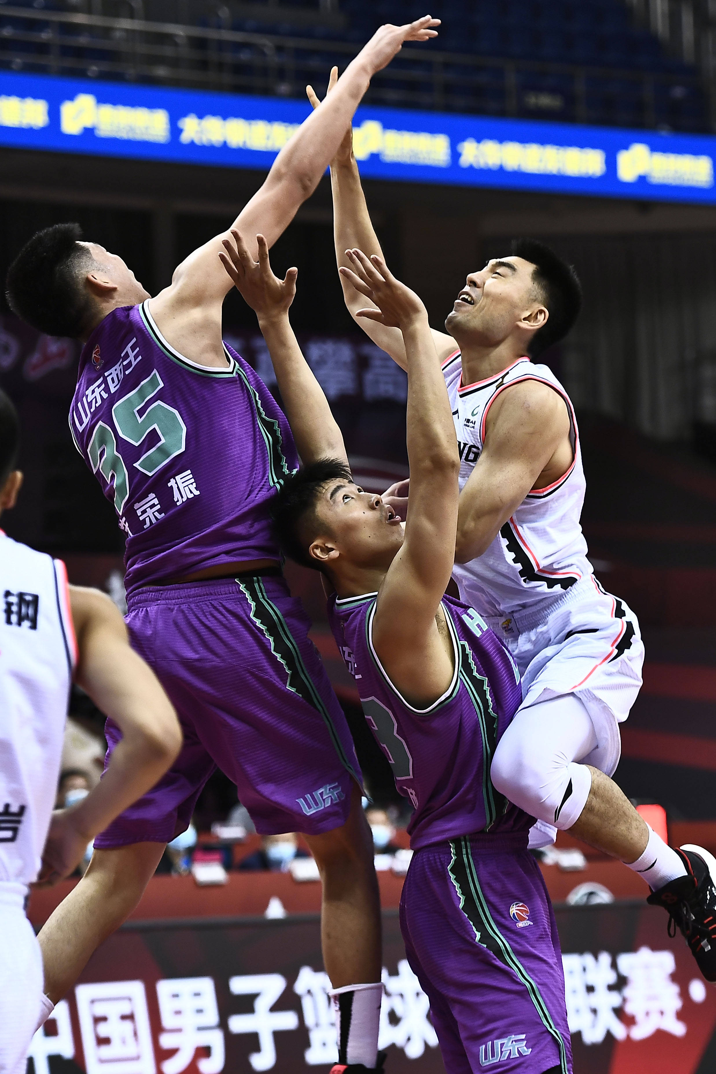 篮球——cba复赛第二阶段:辽宁本钢迎战山东西王