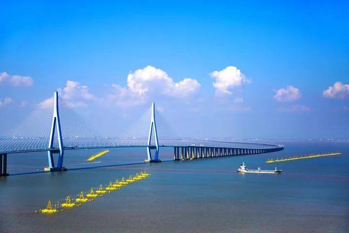 赴,赴中国最大的群岛------【舟山】,途径舟山跨海大桥(车程不少于45