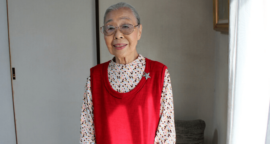 日本90岁老奶奶变身游戏主播,疯狂吸粉36万创吉尼斯纪录._婆婆