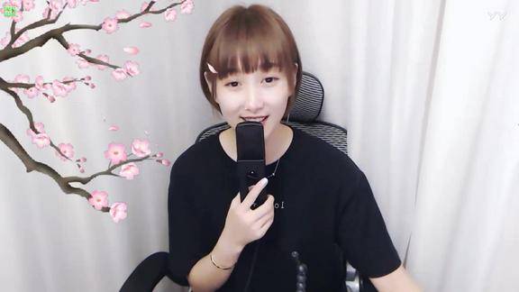 梁红演唱二人转歌曲情人迷让他成了人人迷很多人迷恋这首歌