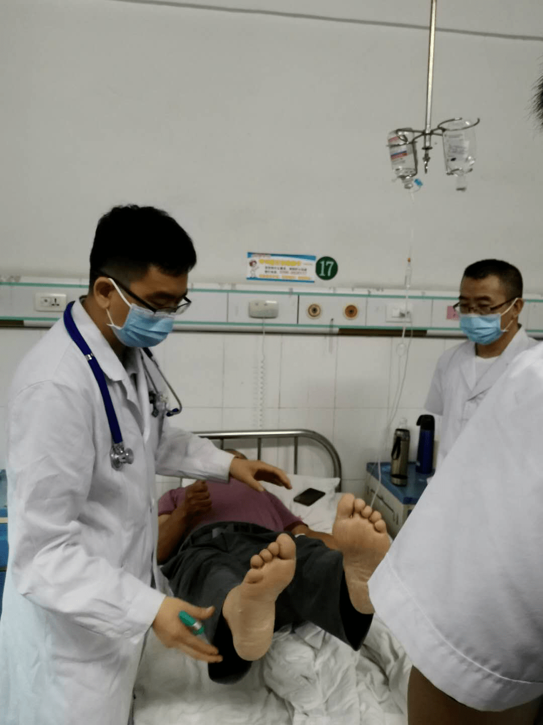 协和医院黄牛票贩子号贩子一个电话-在协和医院买了黄牛的号应该注意什么 