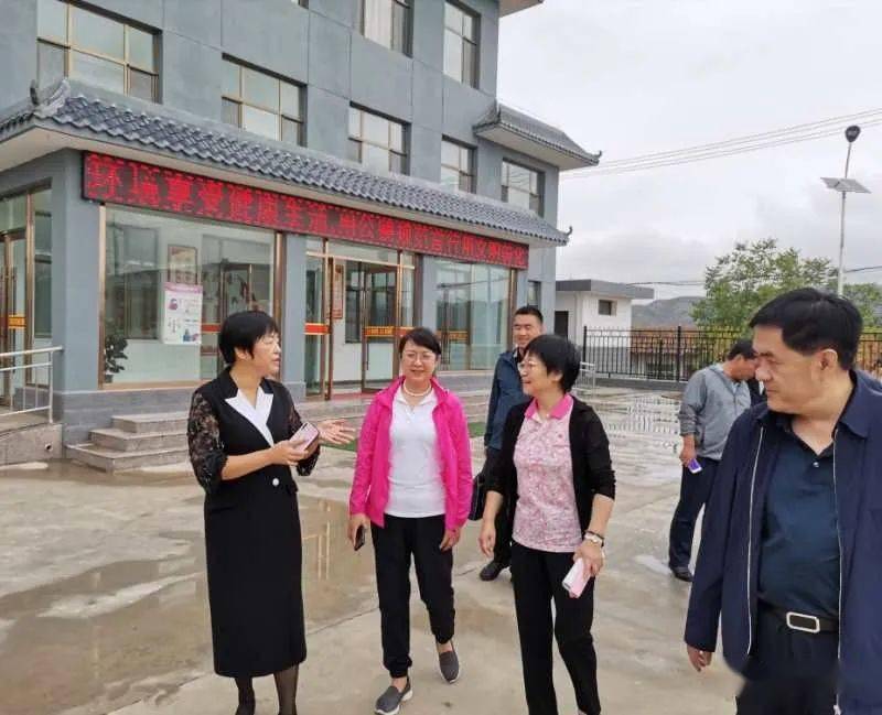 7月14日上午,省政府为民办实事第五督查组第一小组深入榆中县夏官营镇
