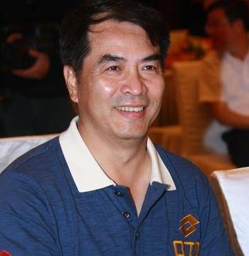 半路出家的干部专业户廖京生二婚娶患脑癌的何晴不离不弃