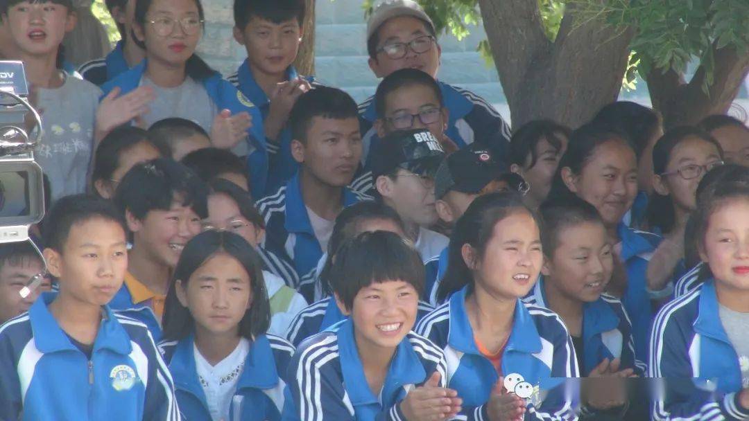 靖远县靖安中学2020届九年级毕业典礼暨年度表彰大会