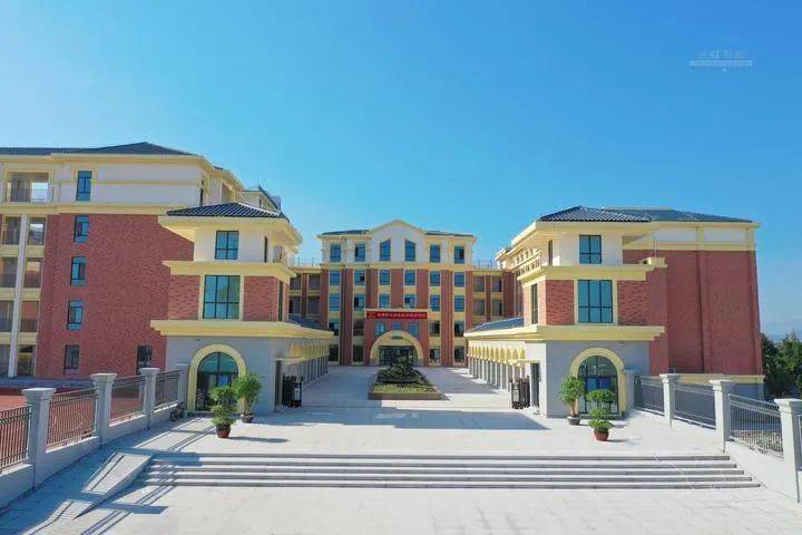 加大姜立夫故居保护与宣传力度,完善配套设施建设,致力名人文化和旅游