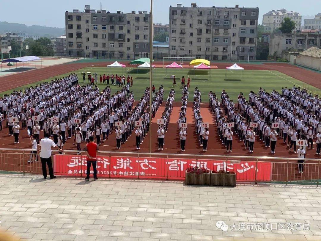 2047名考生顺利开考