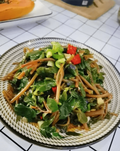 我认为这种最好吃,下面一起来试着做一遍吧,我把我这种好吃的做法分享