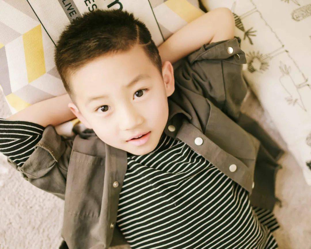 快看,一大波萌娃来袭 |《为了孩子》封面宝宝由您说了算,还能把金蛋赢