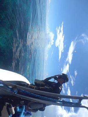 年轻就要勇敢的去闯与金钱无关在我看来走出去的第一步不是钱是探索