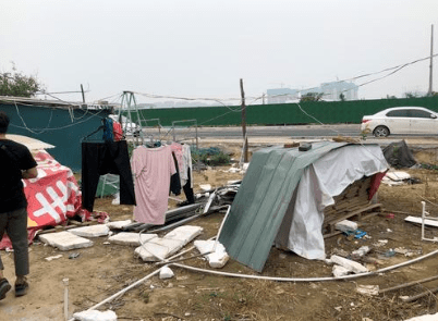 惠济区几处施工工地周边环境卫生脏乱差