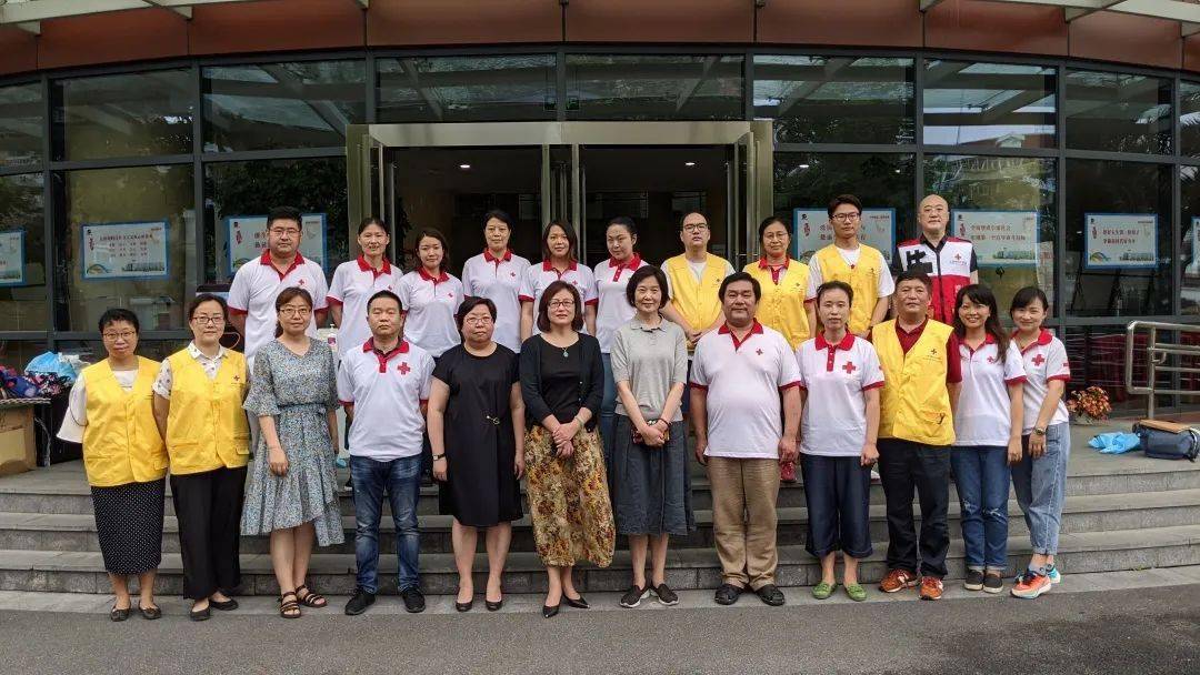 五爱中学高三毕业生参加应急救护培训_手机搜狐网