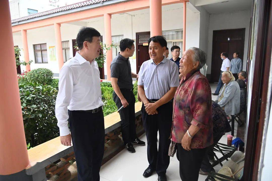 济宁市民政工作年中分析暨"五大攻坚"推进会议在我市召开