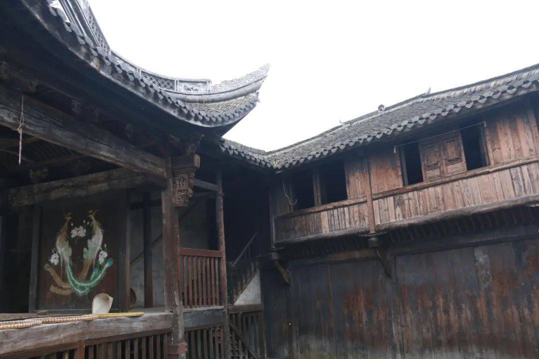 嵊州古戏台之金庭镇后山村竺氏大祠堂戏台