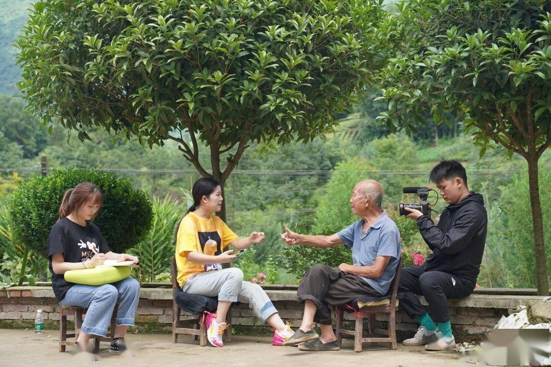 镇巴民歌传承人彭光琴携手中国符号让汉中声音传向世界