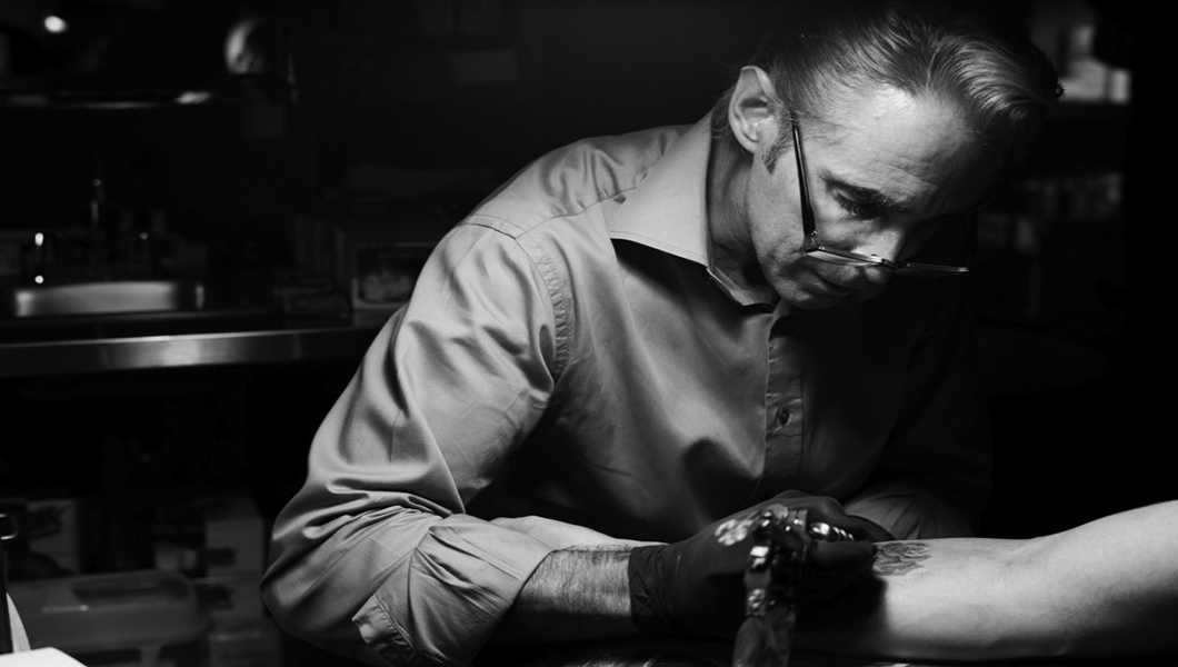 黑灰单针纹身「老佛爷」,让好莱坞明星都为他脱下了衣服