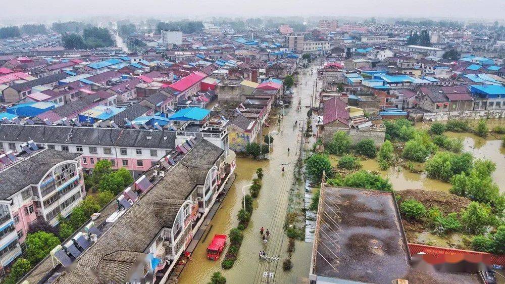 连日暴雨已让安徽省六安市裕安区固镇镇成为