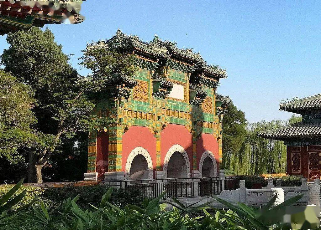 极乐世界小西天