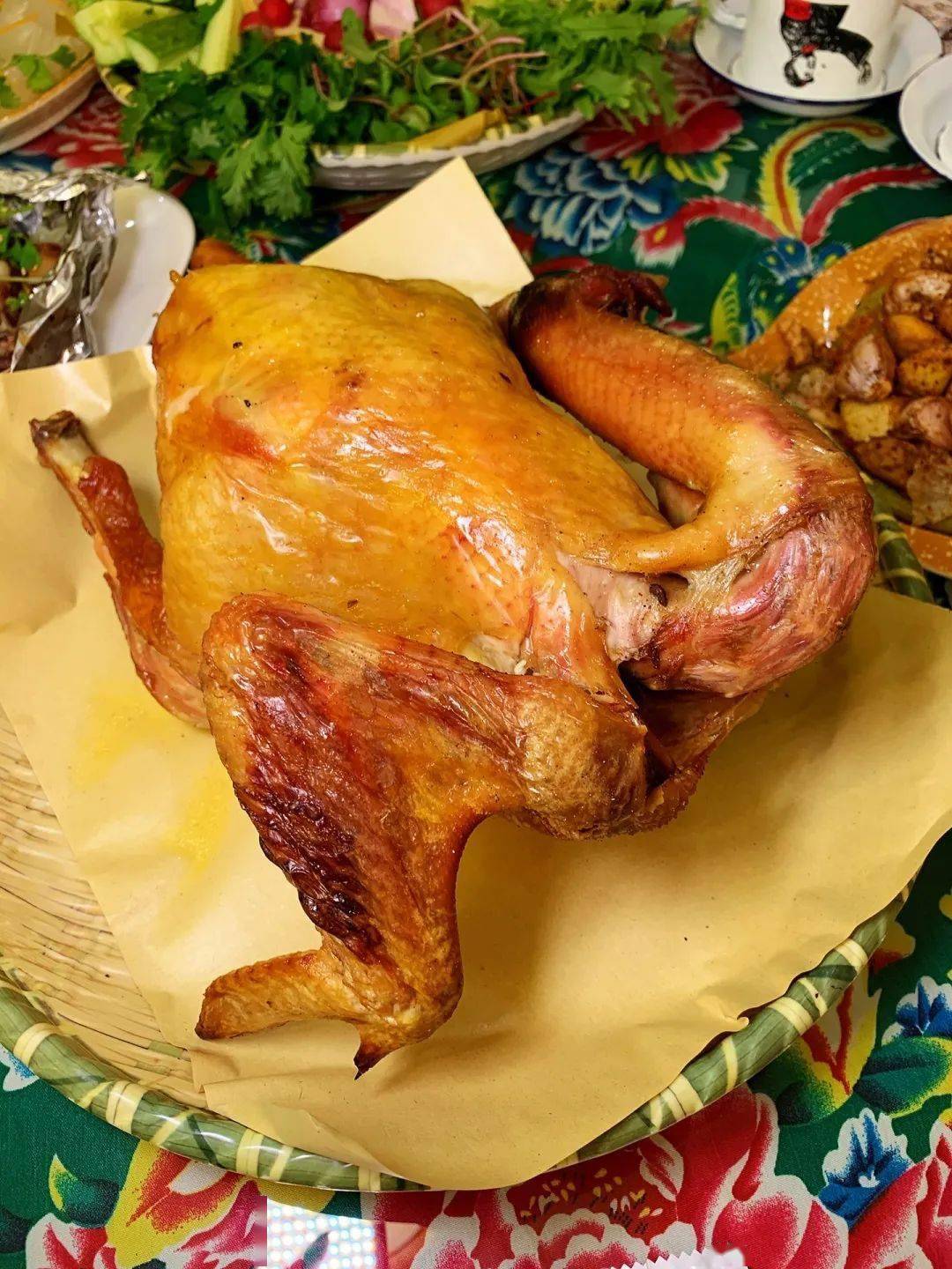 5斤多土窑烧大公鸡才9块9?长春这家坑烤有人一周来吃8天