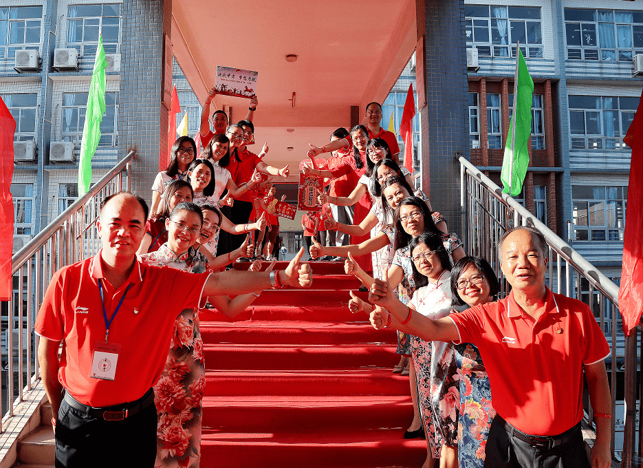 加油的祝福语在荔城三中的考场内随处可见再带上我们的祝福向前冲吧