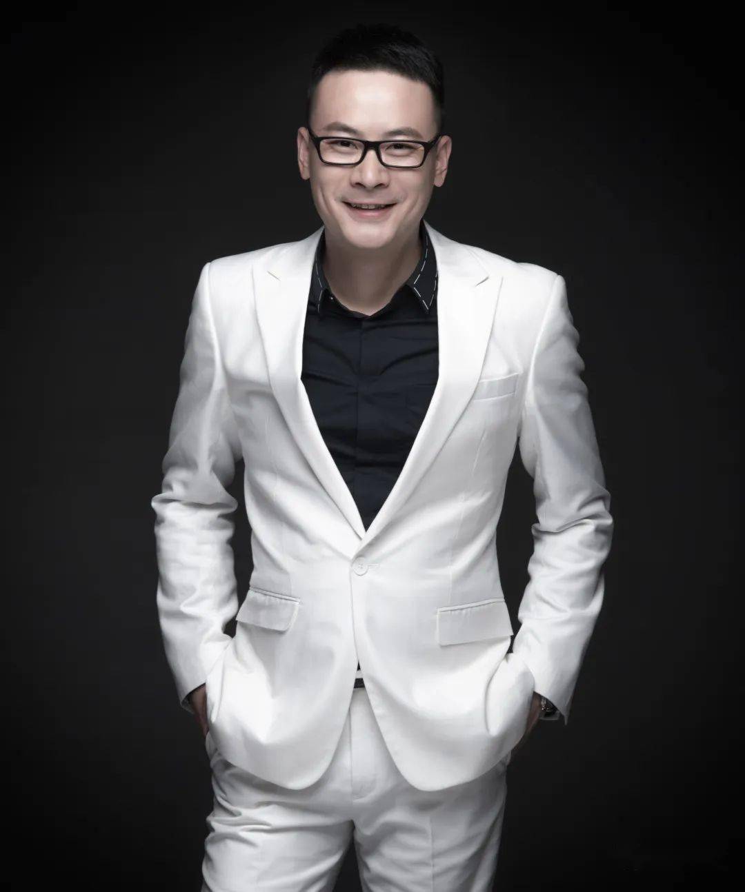 大脑银行金牌讲师,陈文强下面我将为你郑重介绍,本次《总裁利润突围》