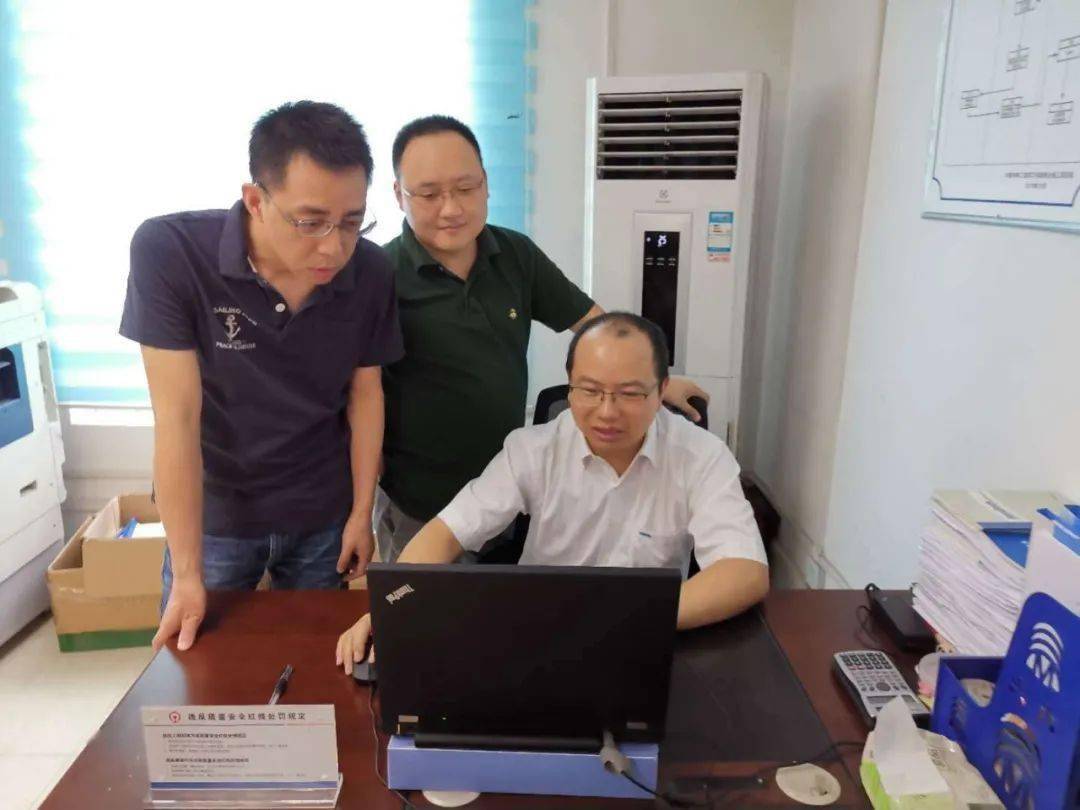 全线最长郑万高铁小三峡隧道顺利贯通