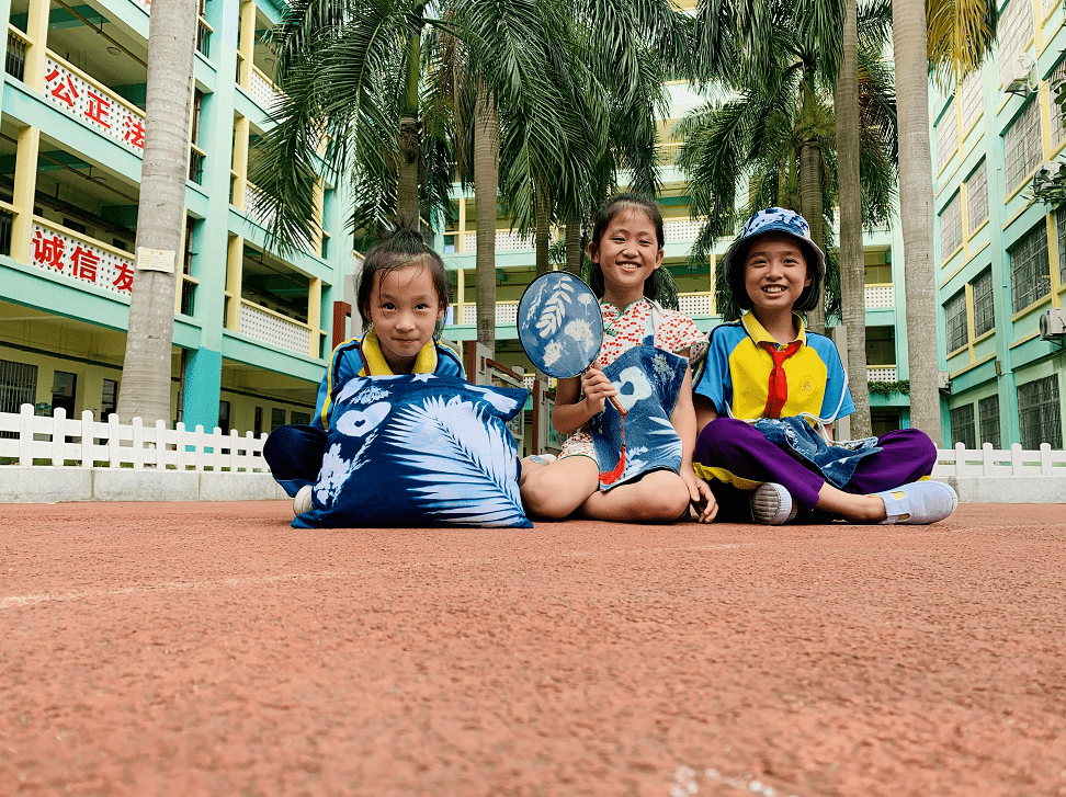 动态|用阳光作画,海口市琼山东门第一小学引"蓝晒"进校园