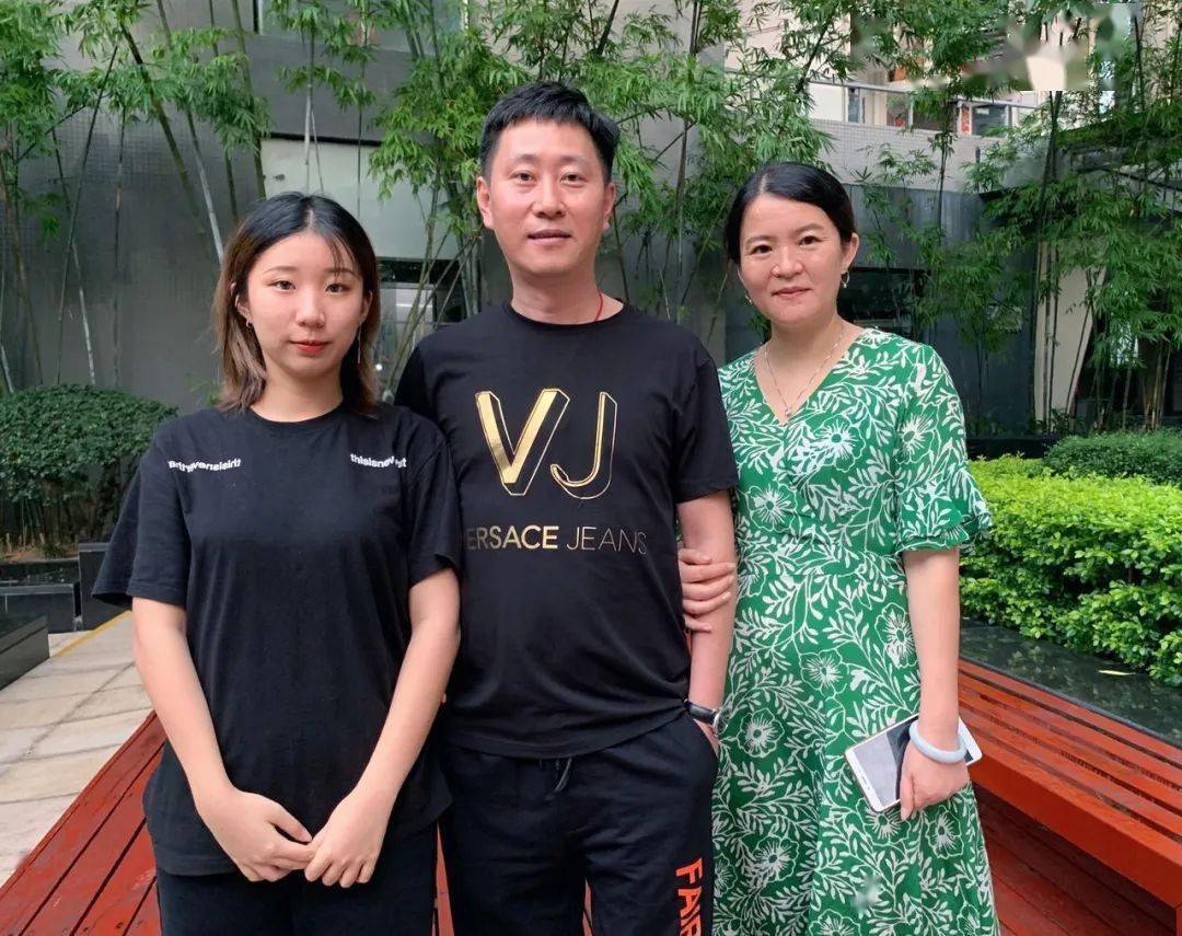 王玉梅,钱福永家庭