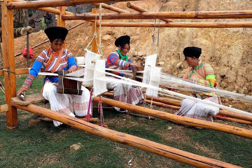 史志话德昌丨德昌傈僳族火草织布技艺