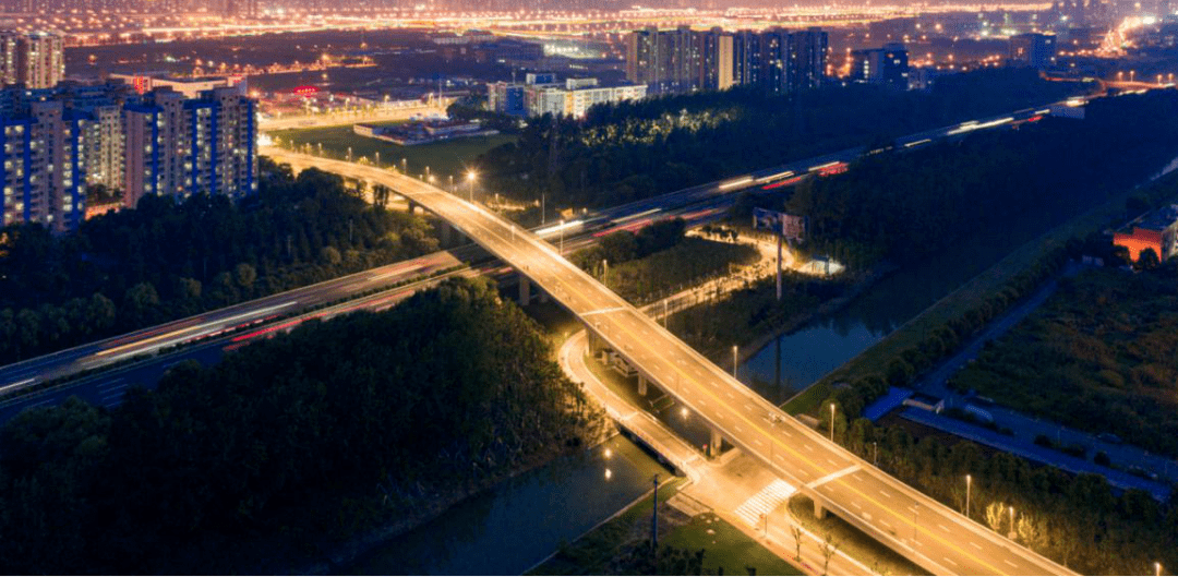 方湾街(跨沪宁高速)工程北起唯新路,向南上跨沪宁高速,在葑亭大道落地