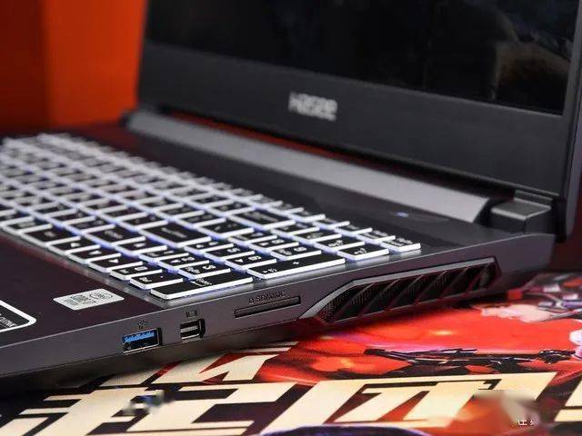 高性价比rtx2060游戏本神舟战神z8cu7nk评测