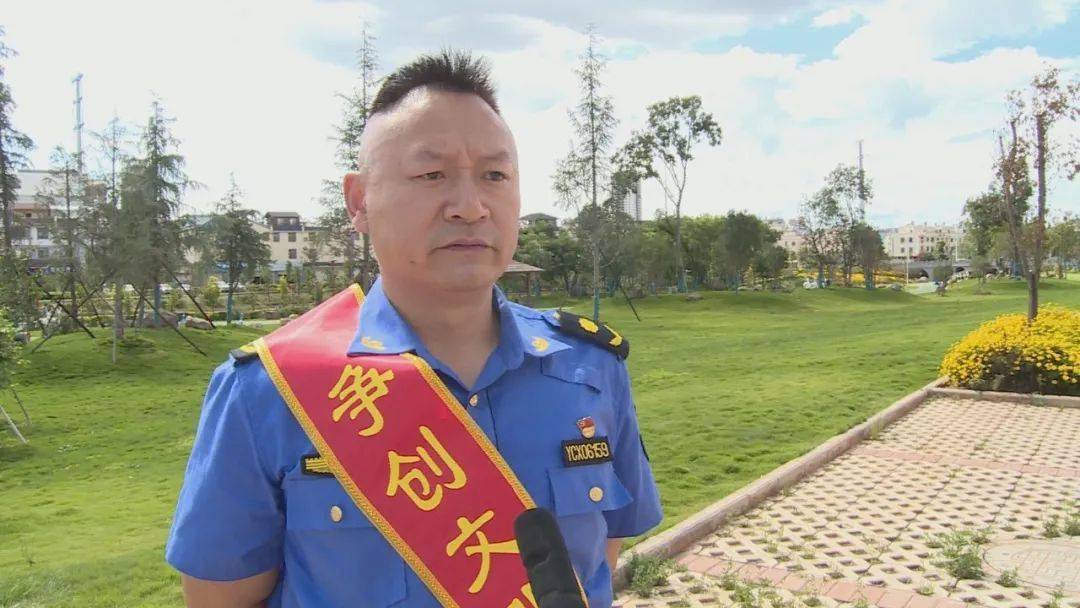 根据楚雄市人民政府下发的关于加强城区养犬管理通告,楚雄市城市管理