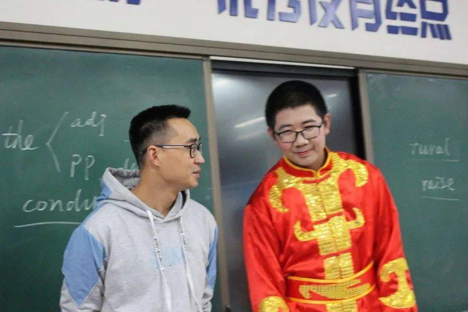 品格新闻丨被中科大少年班提前录取,他有什么秘诀_秦梓寒