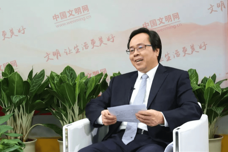 李小甘因年龄卸任深圳市委常委宣传部部长,获评"善谋划重实干"