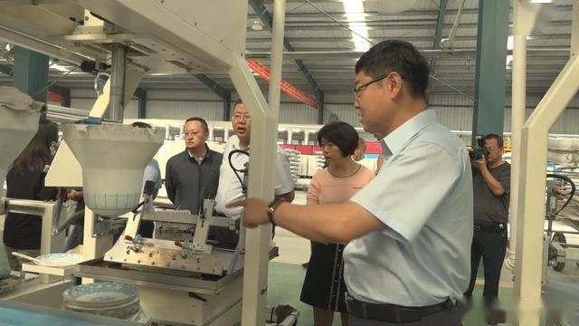 化德县委书记王兵赴怀仁市出席参加 2020怀仁陶瓷新材料新技术新产品