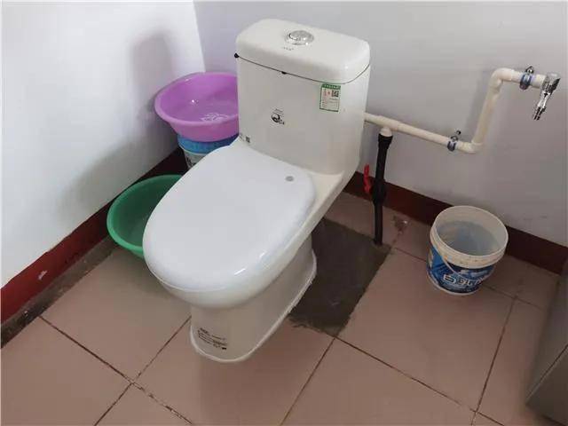 我们的小康生活】和林格尔县:家家实行户改厕 改出洁净新生活_厕所