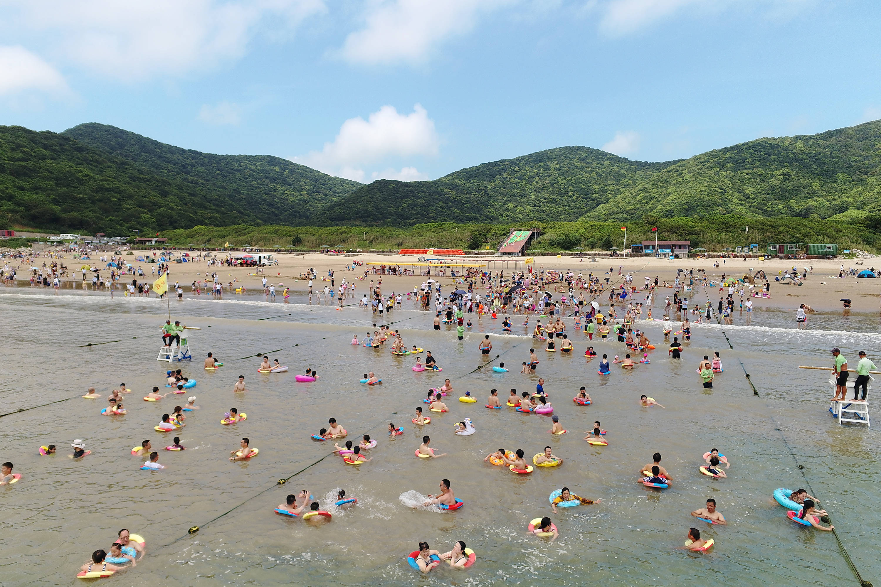 九龙山亲水沙滩图片