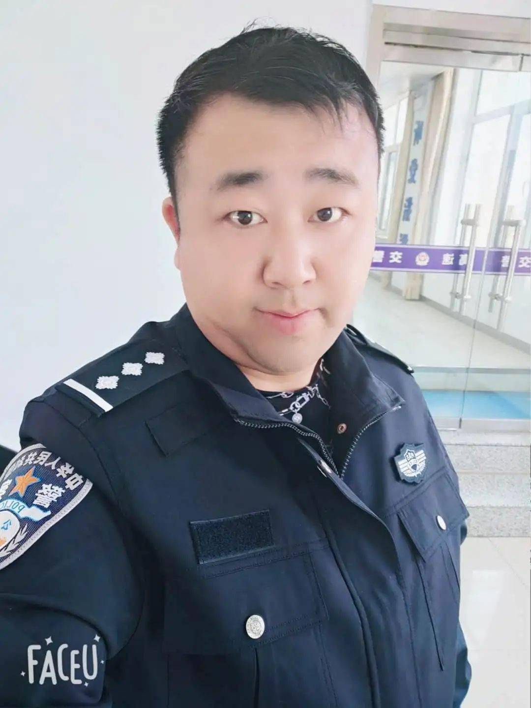 八一建军节特辑脱下军服换警服换不掉的是责任和使命
