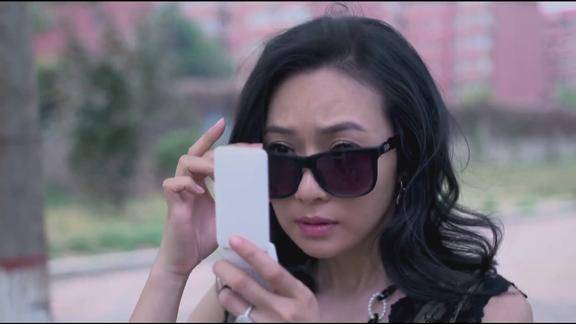 各个击破黄红兵跟踪王小姐却反被发现夫妻两斗智斗勇好搞笑