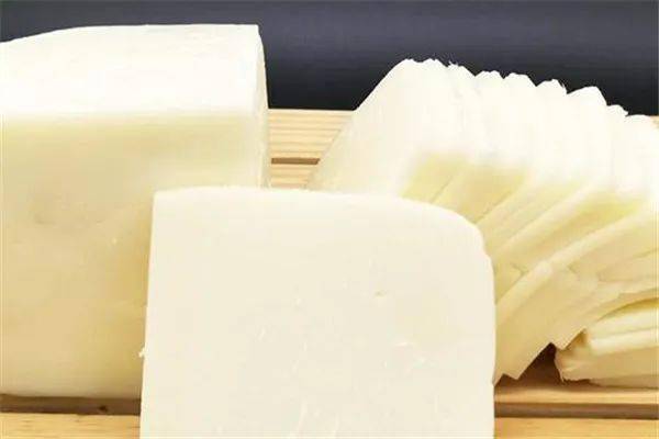 草原美食奶豆腐,怎容错过