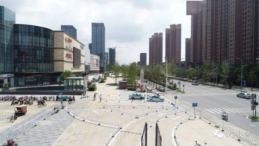 快来看!宝能漫街门前停车秩序大变样