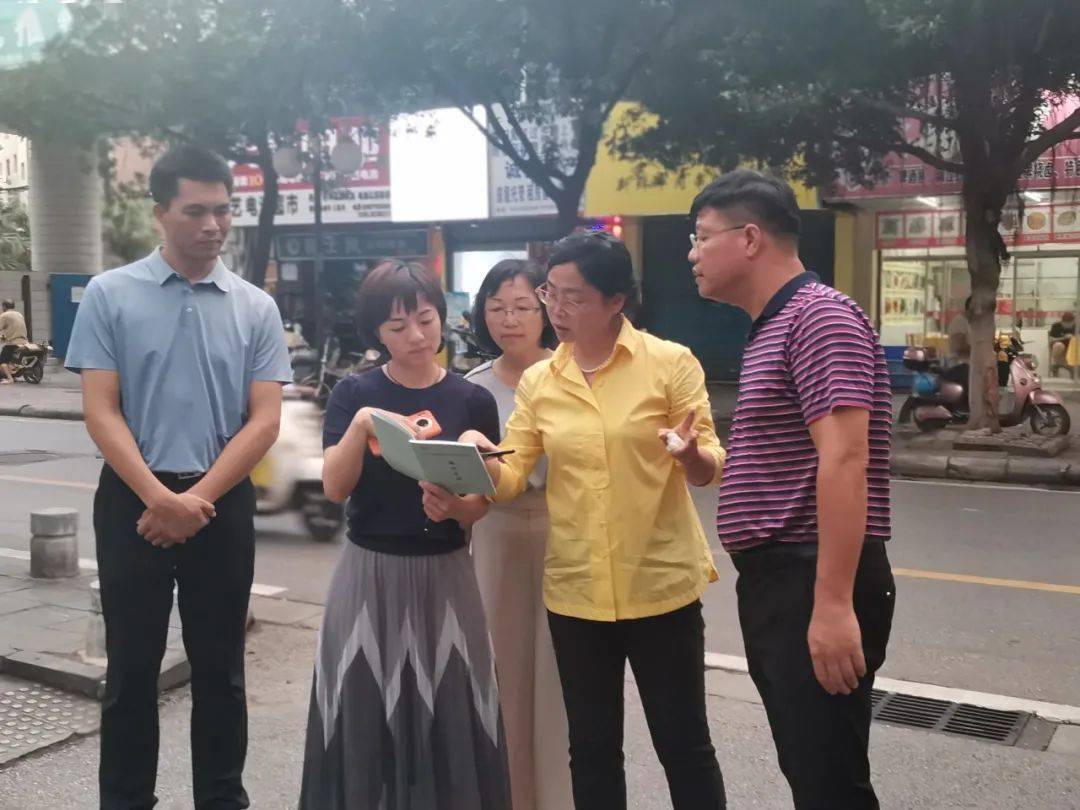 头条|市委常委,宣传部部长,副市长韦凤云到象山区青少年活动中心督查