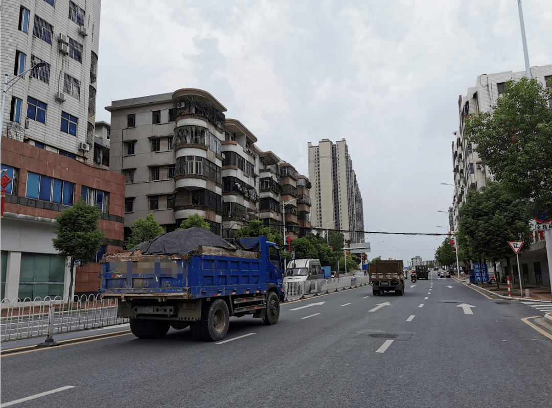 周知9月1日起丹灶镇中心城区及部分道路限制此类车辆通行